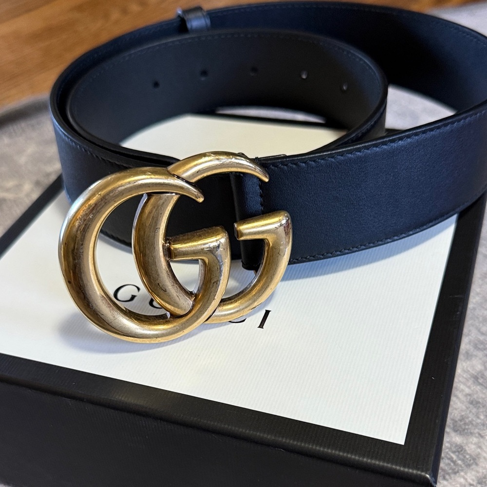 Gucci Black Leather Belt with Gold Double G Buckle